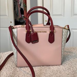 Michael kors crossbody